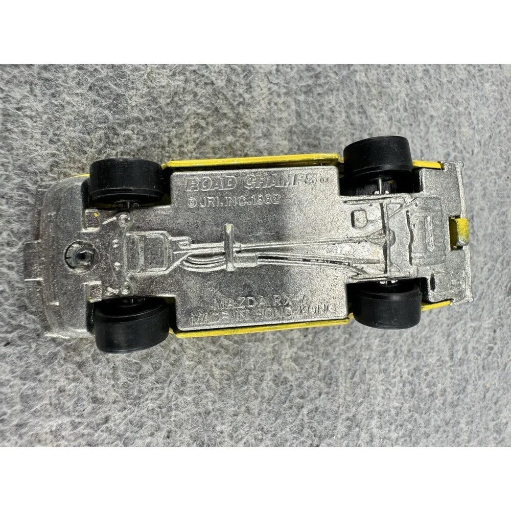 ROAD CHAMPS Die Cast #41 Mazda RX7 Black Car T5